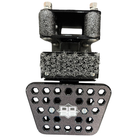 DD26 Fishing Access Step STANDARD with Kick Brush